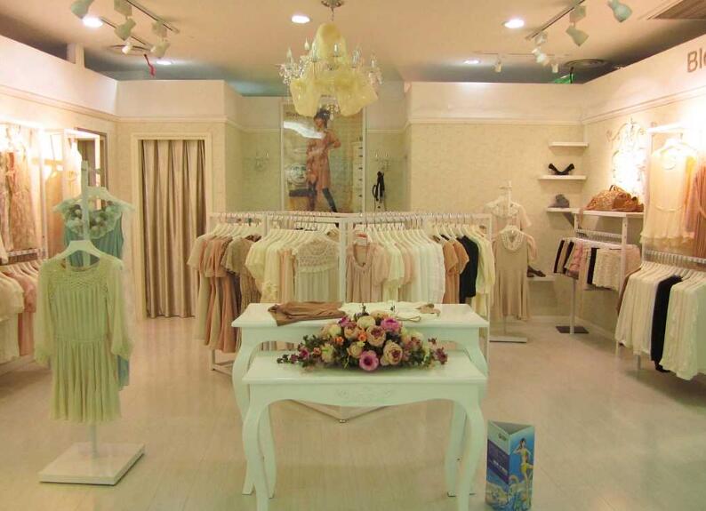 蚌埠女装店装修