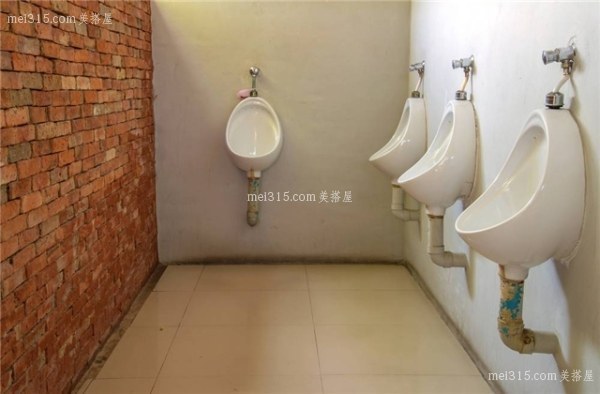 小便斗安装高度多少合适 小便斗种类规格
