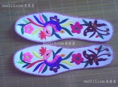 刺绣鞋垫的做法