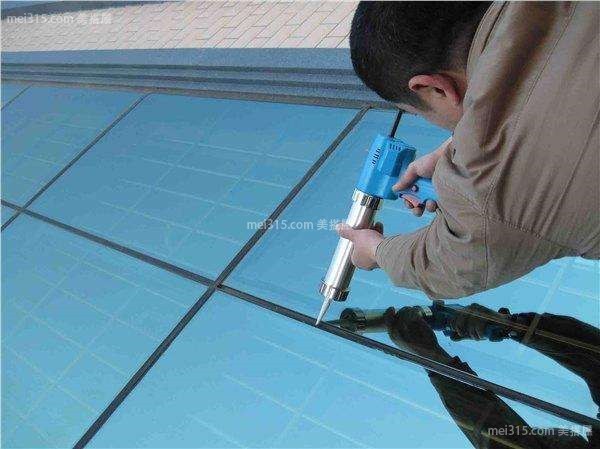 门窗怎么打胶好看 门窗打胶技巧