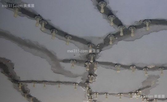 楼板裂缝漏水的原因 楼板裂缝漏水的解决办法 楼板裂缝漏水的原因 楼板裂缝漏水的解决办法