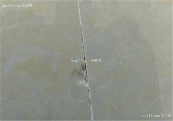 瓷砖掉瓷原因是什么 瓷砖掉瓷怎么修补