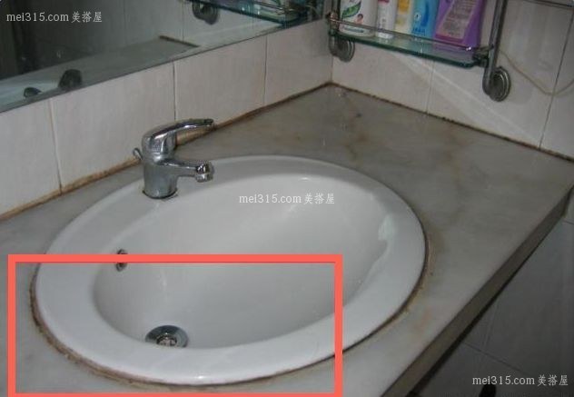 玻璃胶发霉怎么办?洗脸盆旁边发黑是什么原因?