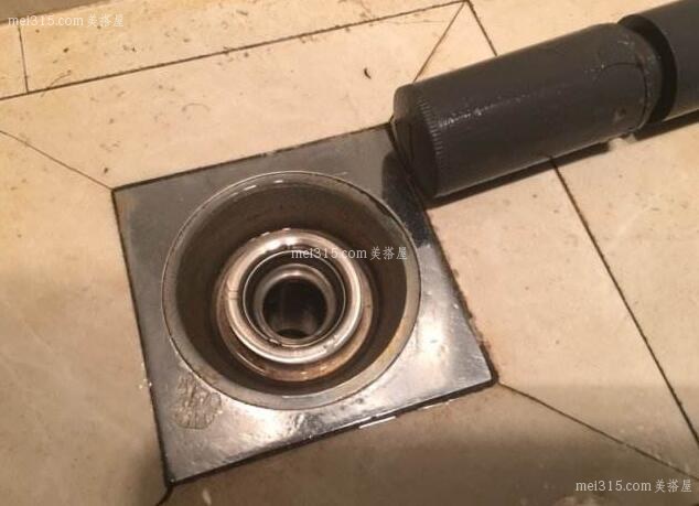 防臭地漏下水慢怎么办