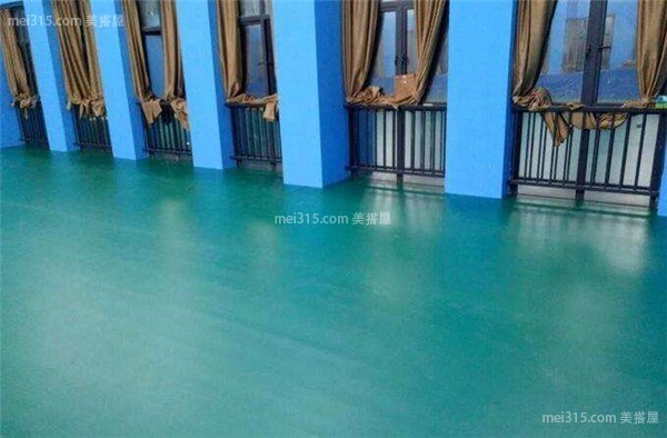 水性地板漆如何施工 水性地板漆施工需要注意什么