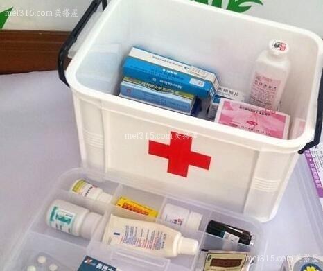 家用急救箱必备哪些药品