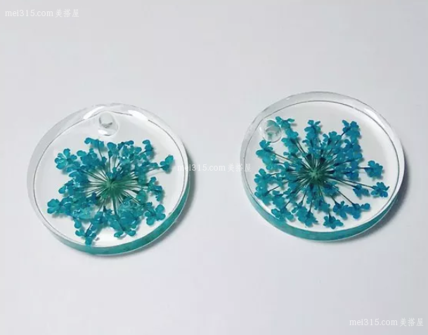 水晶滴胶制作应注意什么 制作水晶滴胶注意事项