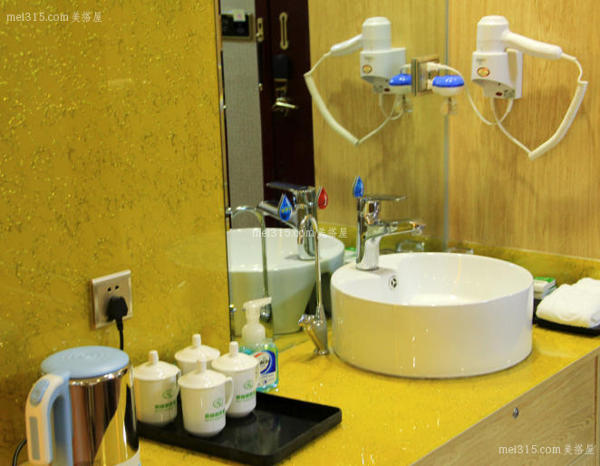 陶瓷水槽漏水怎么办 陶瓷水槽漏水处理