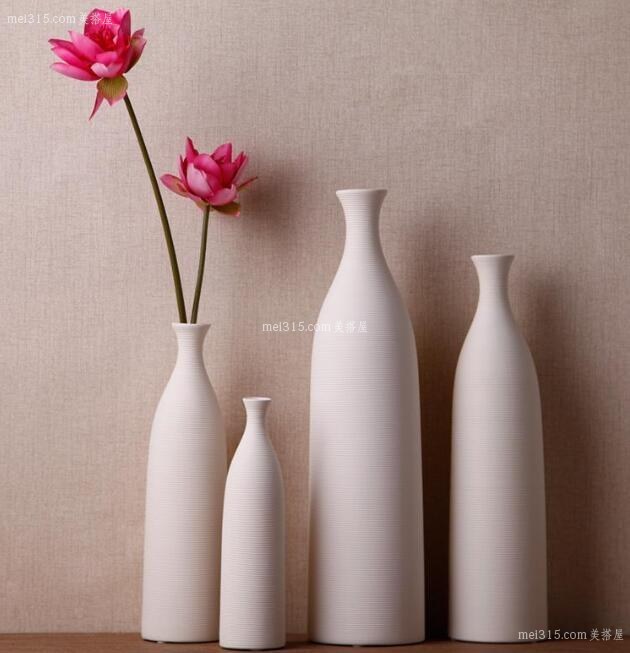 家居花瓶如何插花