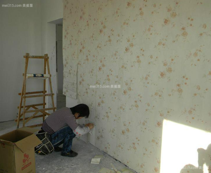 墙面掉皮能贴壁纸吗 墙壁掉皮怎么贴墙纸