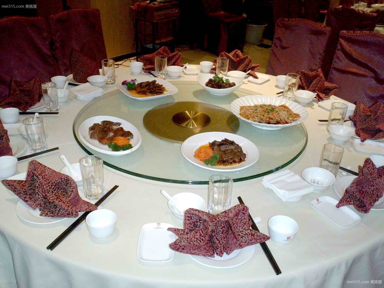 家用餐桌玻璃转盘尺寸怎么选 餐桌转盘玻璃尺寸多少