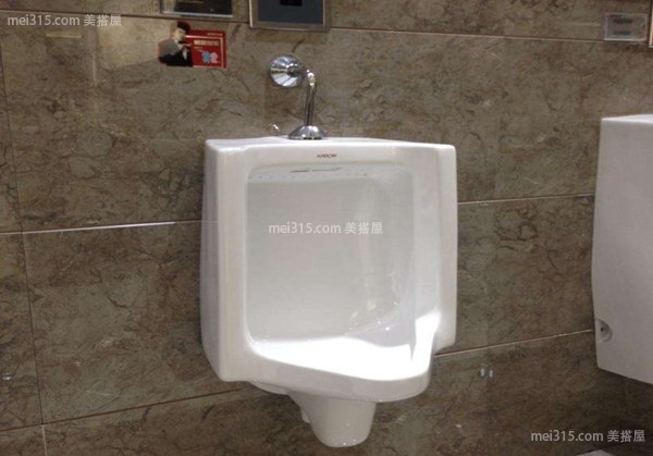 挂式小便斗特点是什么 挂式小便斗安装注意事项
